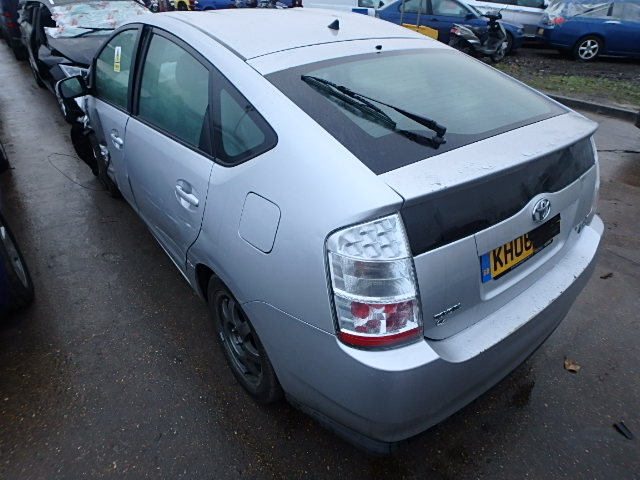 Breaking TOYOTA PRIUS, PRIUS T4 V Secondhand Parts 