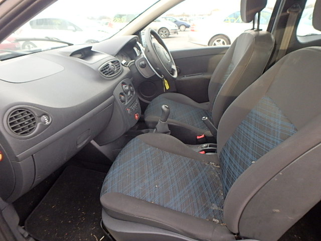 RENAULT CLIO Dismantlers, CLIO EXTREME Car Spares 
