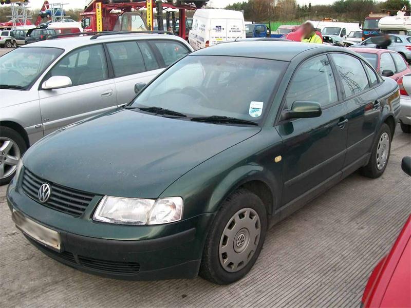 Breaking VOLKSWAGEN PASSAT SE TDI, PASSAT SE TDI 1900cc Secondhand Parts 