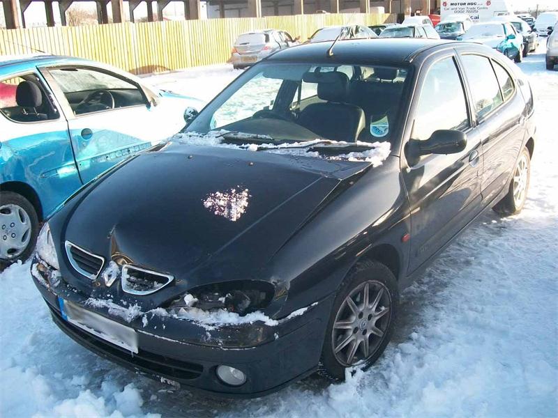 Breaking RENAULT MEGANE FIDJI 16V, MEGANE FIDJI 16V 1390cc Secondhand Parts 
