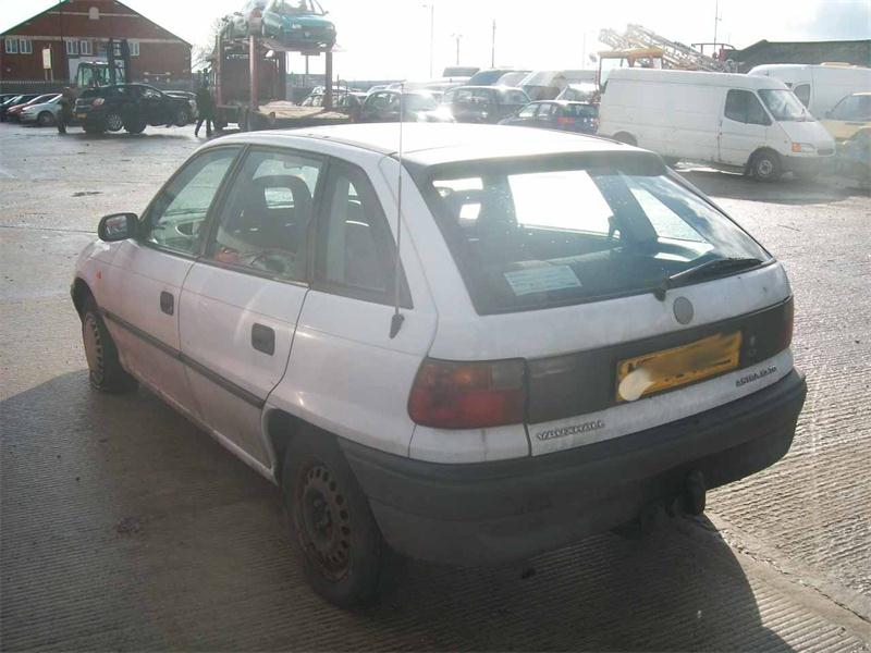 VAUXHALL ASTRA LS TD Dismantlers, ASTRA LS TD 1686cc Used Spares 