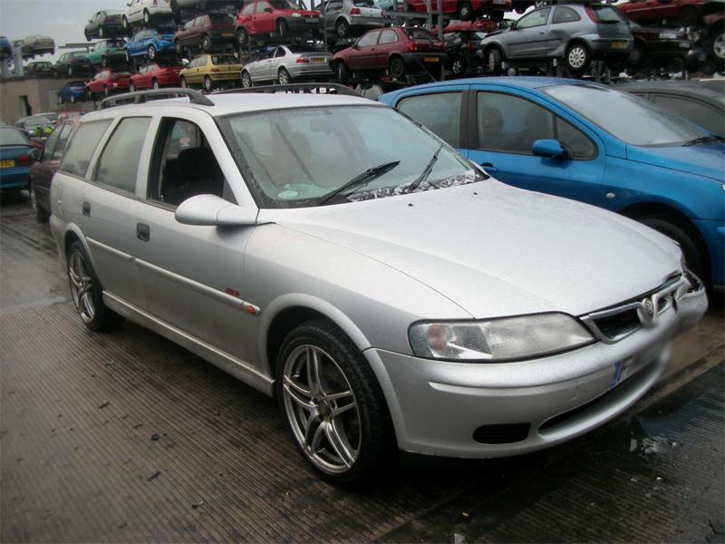 Breaking VAUXHALL VECTRA SXI, VECTRA SXI 1796cc Secondhand Parts 