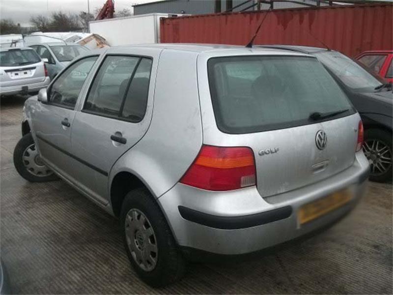 Breaking VOLKSWAGEN GOLF SE, GOLF SE 1598cc Secondhand Parts 