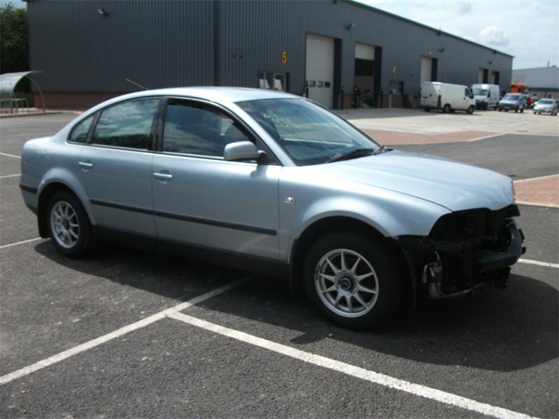 Breaking VOLKSWAGEN PASSAT S, PASSAT S 1984cc (Fuel Injection) Secondhand Parts 